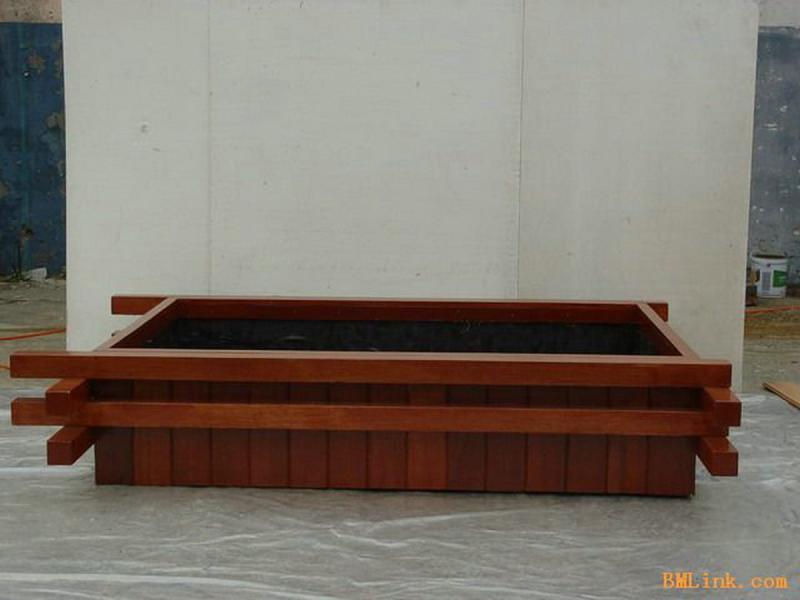 防腐木花箱欣赏十1166 帖子ID:2422-木图网-木结构之家 www.woodpic.cn