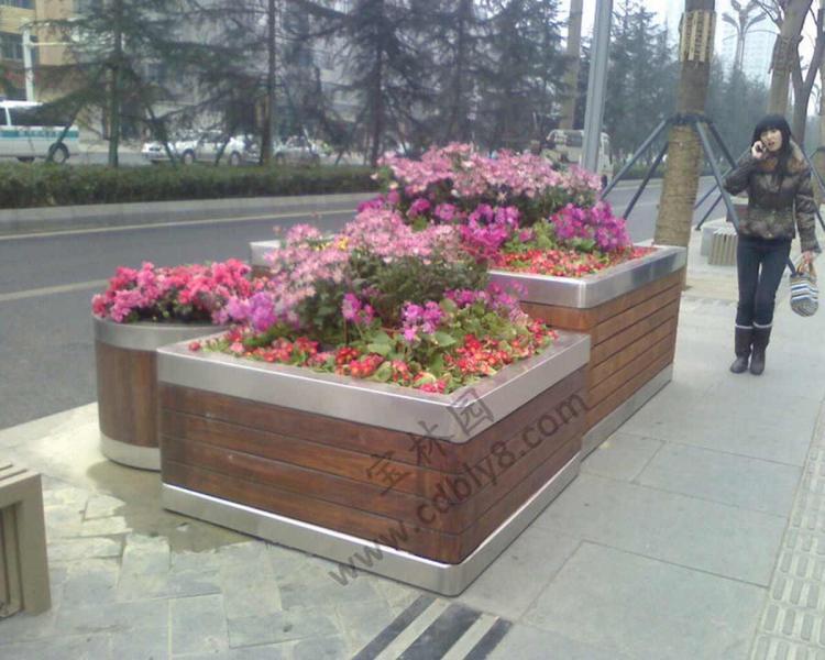 防腐木花箱欣赏二六3202 帖子ID:2438-木图网-木结构之家 www.woodpic.cn