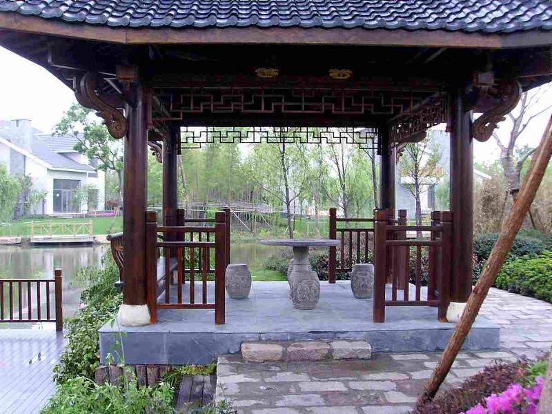 上海兰桥圣菲别墅庭院景观亭6250 帖子ID:2972-木图网-木结构之家 www.woodpic.cn
