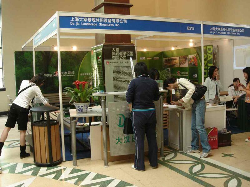 防腐木垃圾桶欣赏一9180 帖子ID:2877-木图网-木结构之家 www.woodpic.cn