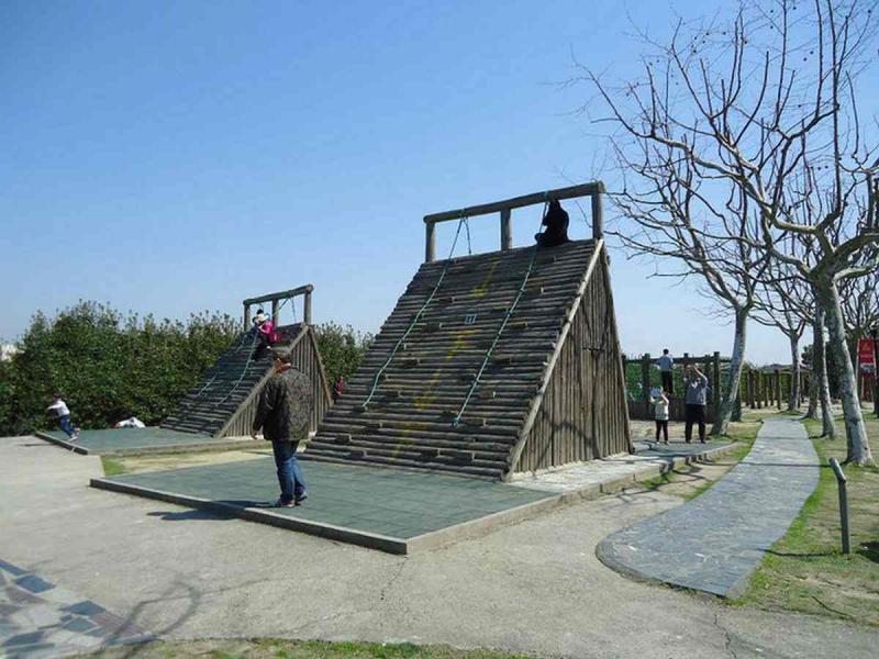 防腐木儿童游具欣赏二4557 帖子ID:2888-木图网-木结构之家 www.woodpic.cn