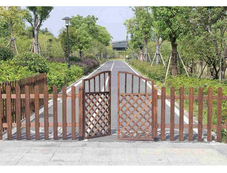 防腐木栏杆欣赏三9055 帖子ID:1716-木图网-木结构之家 www.woodpic.cn