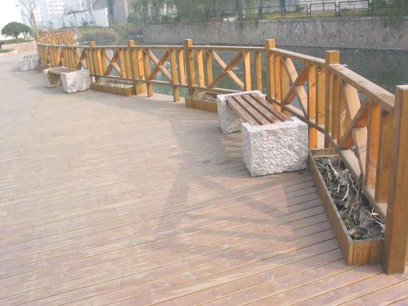 防腐木栏杆欣赏五5062 帖子ID:1718-木图网-木结构之家 www.woodpic.cn