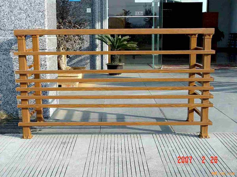 防腐木栏杆欣赏二十四623 帖子ID:1737-木图网-木结构之家 www.woodpic.cn