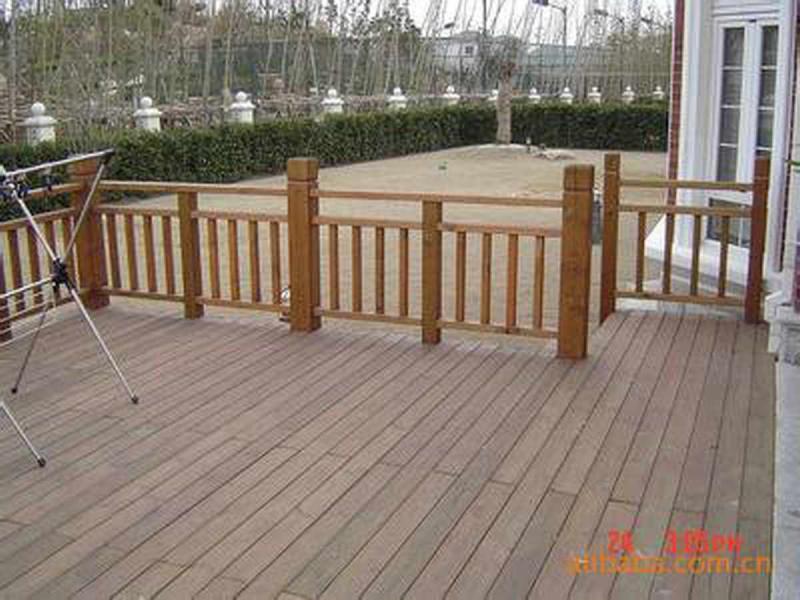 防腐木栏杆欣赏十六9378 帖子ID:1729-木图网-木结构之家 www.woodpic.cn