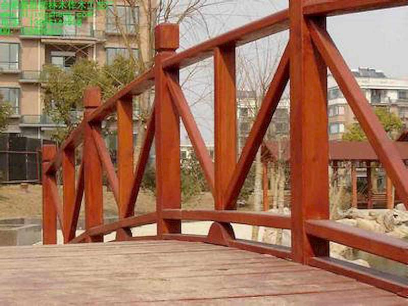 防腐木栏杆欣赏十六298 帖子ID:1729-木图网-木结构之家 www.woodpic.cn