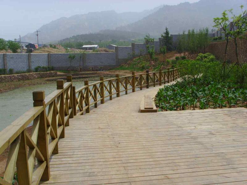 防腐木栏杆欣赏十九6421 帖子ID:1732-木图网-木结构之家 www.woodpic.cn